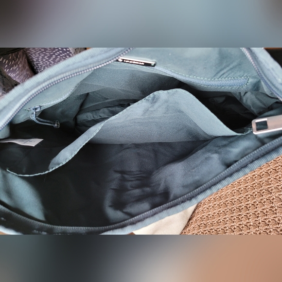 NWOT- Lululemon Gym Shoulder/City Bag - Picture 7 of 16